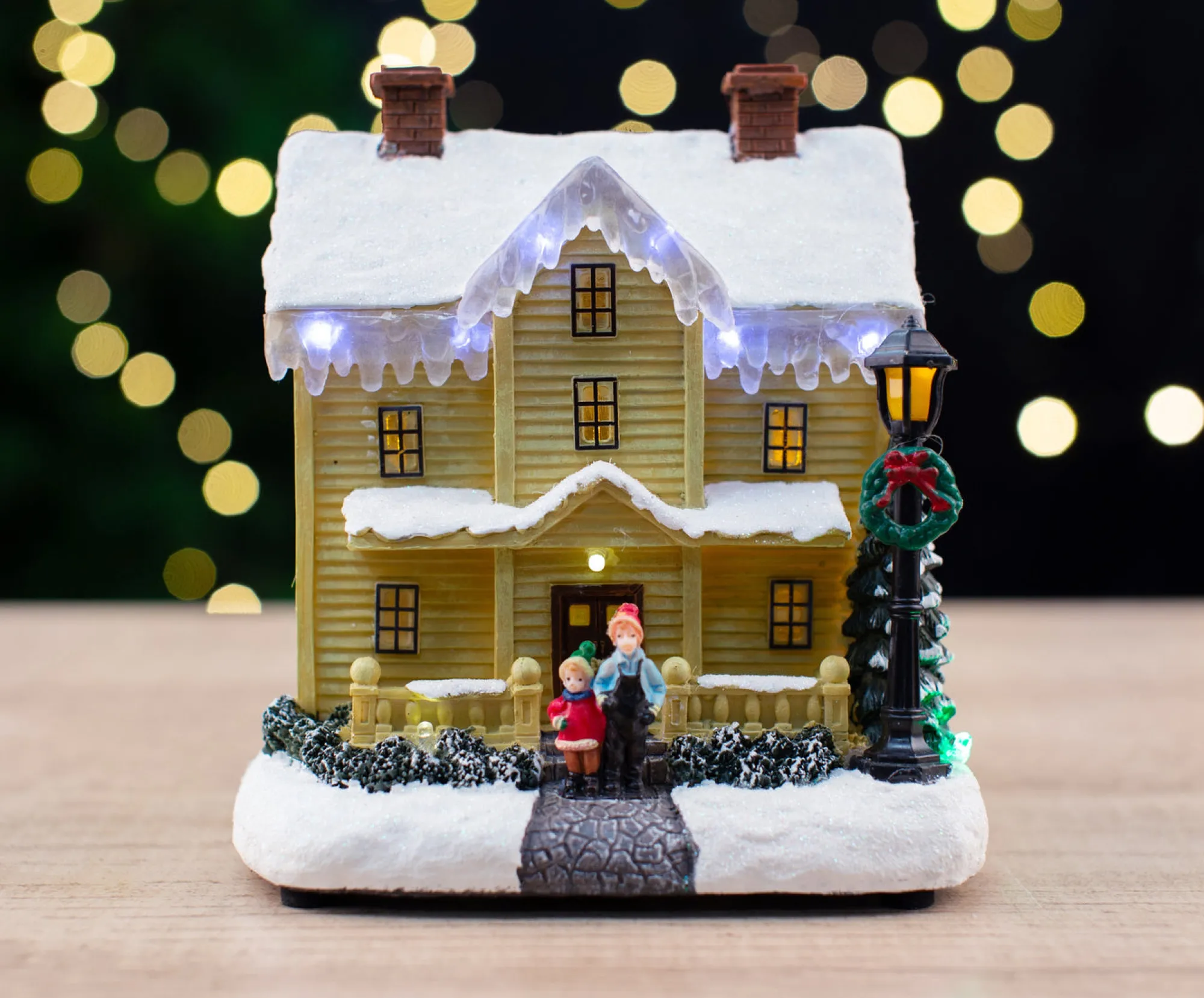 3D & 2D Displays>Christmas World Led Flashing Musical House