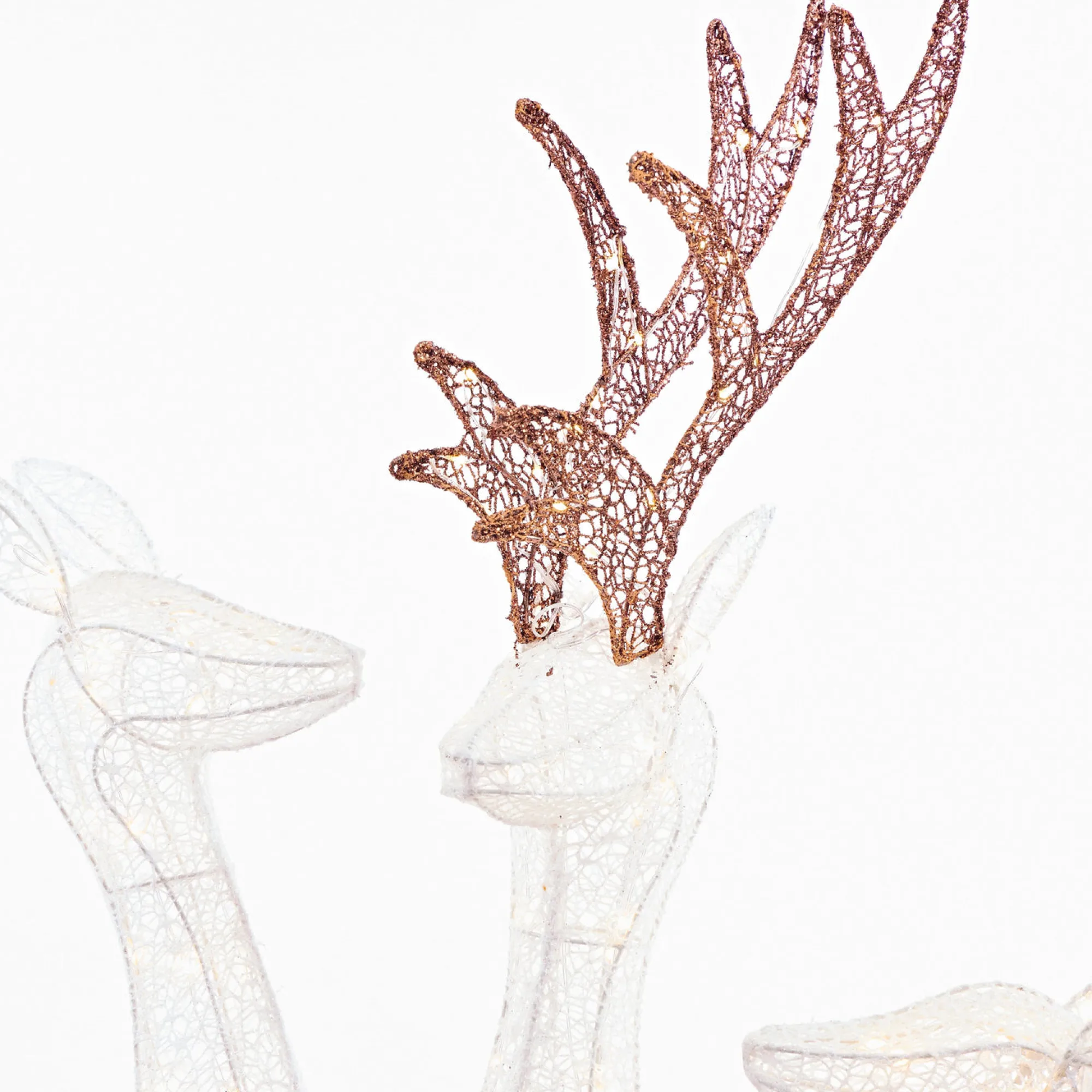 3D & 2D Displays>Christmas World Led Glitter Thread Twinkling Reindeer Family