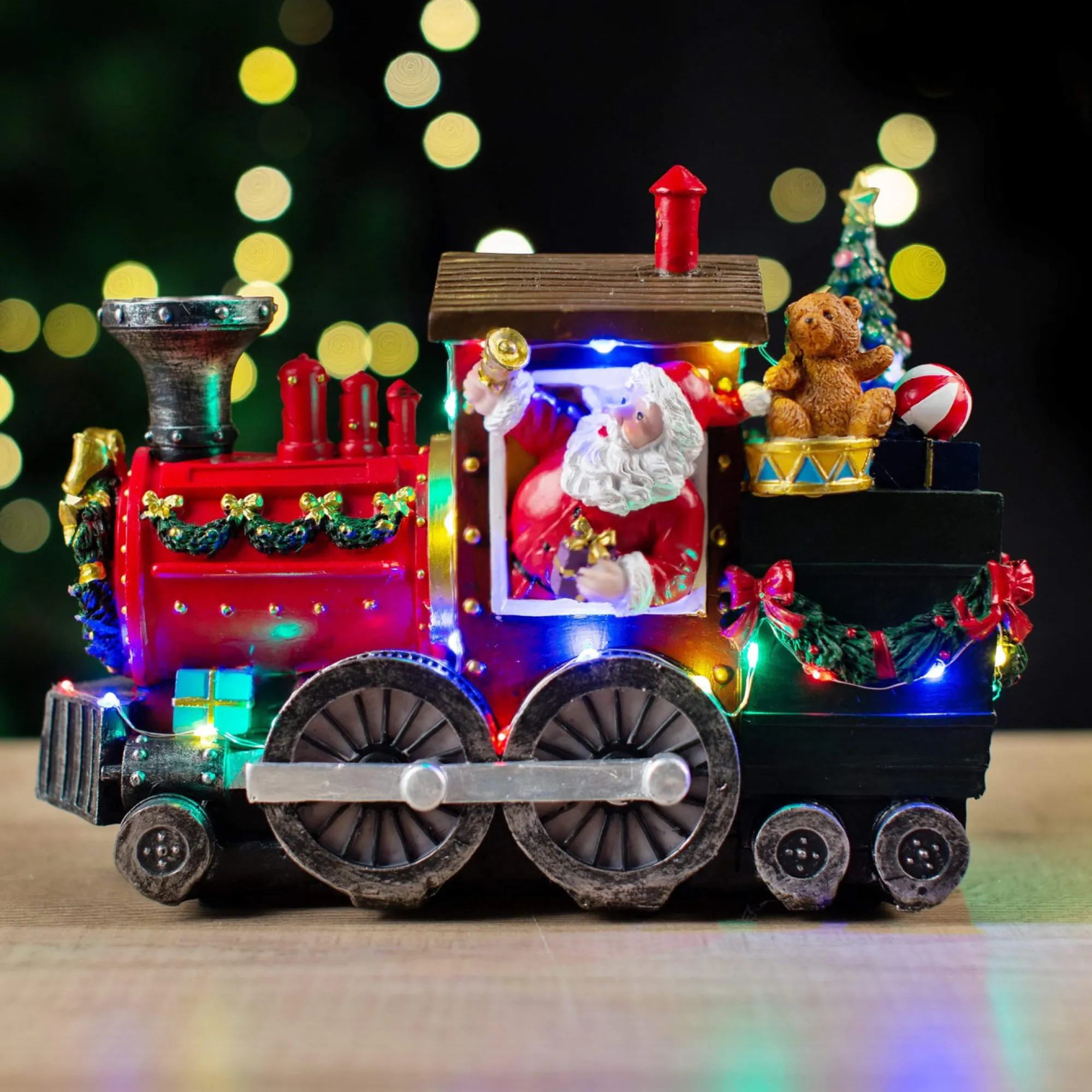 3D & 2D Displays>Christmas World Led Musical Santa Train Engine