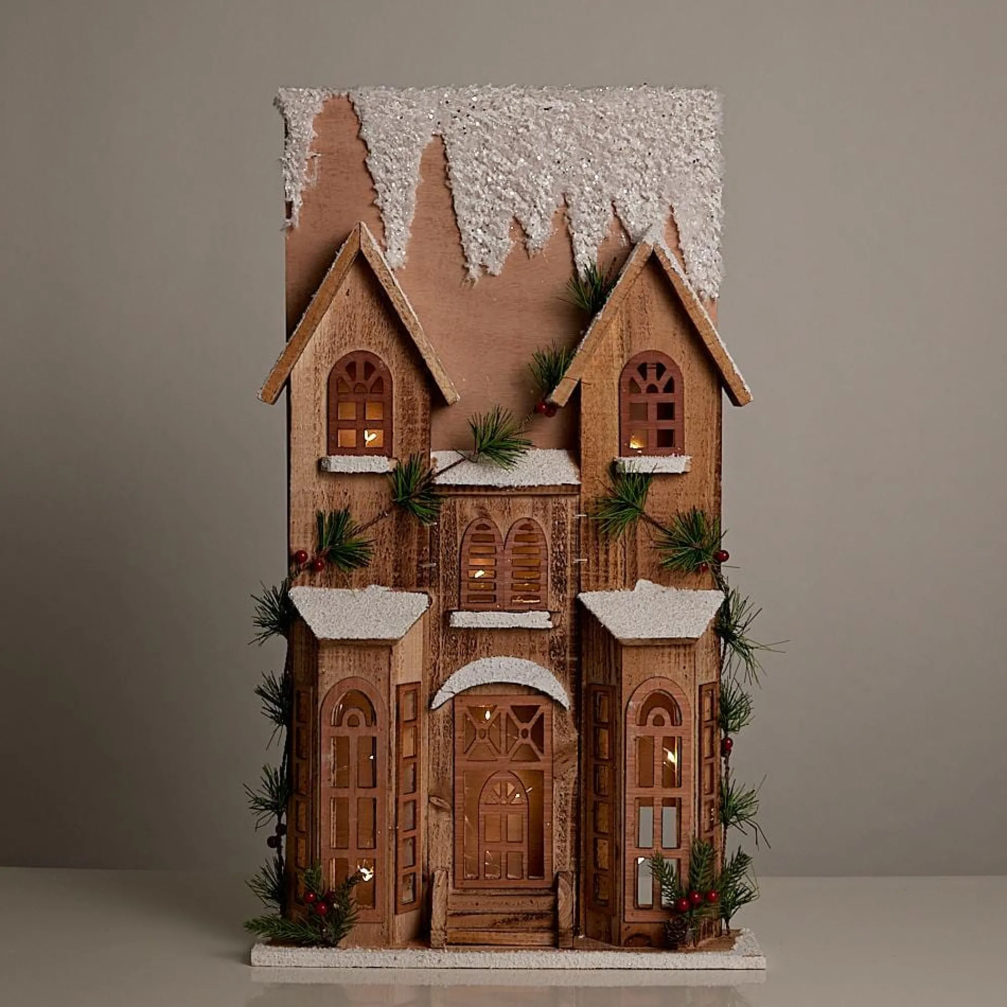 3D & 2D Displays>Christmas World Light Up Vintage Terrace House (64Cm)