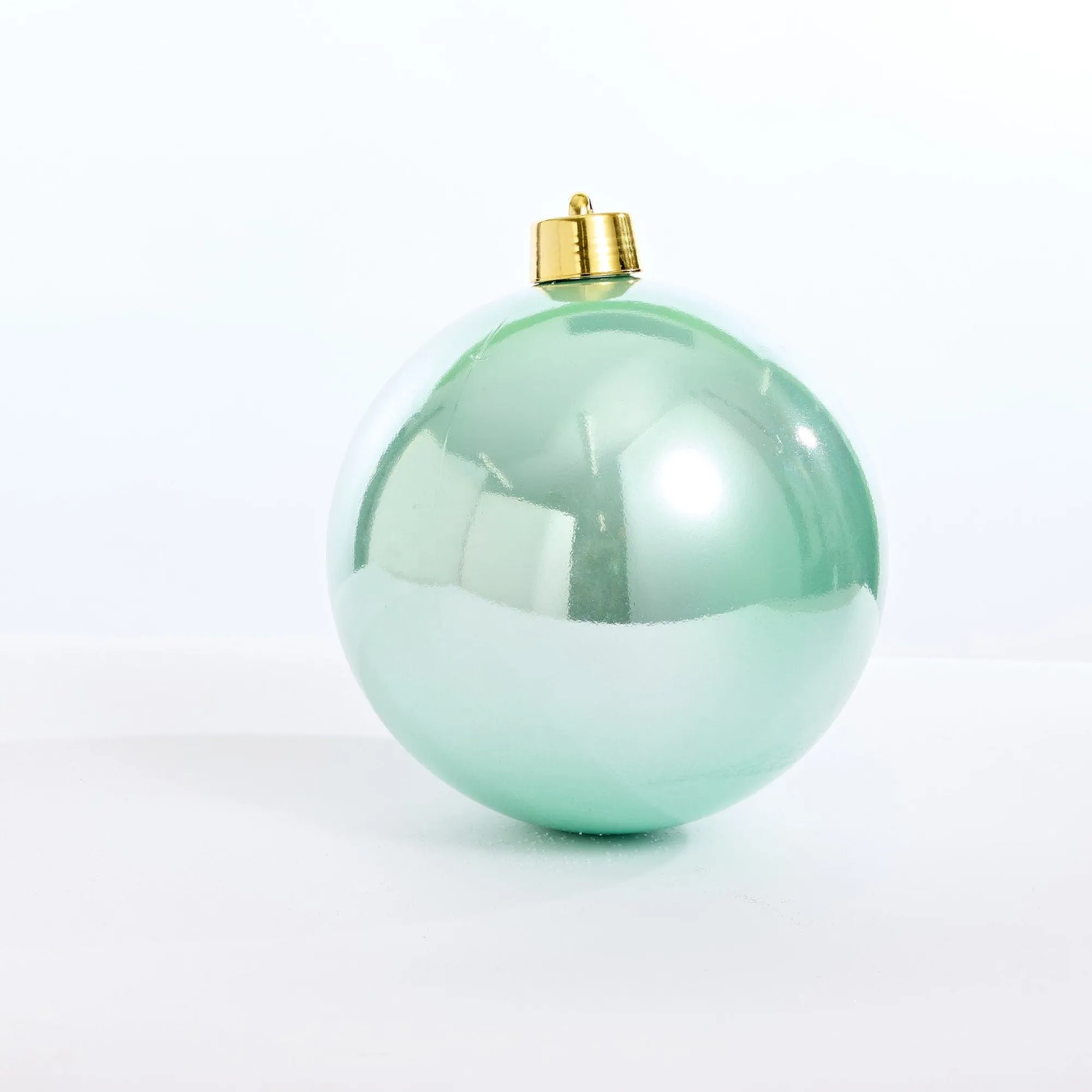 Magical Winter Wonderland>Christmas World Mint Bauble (25Cm)